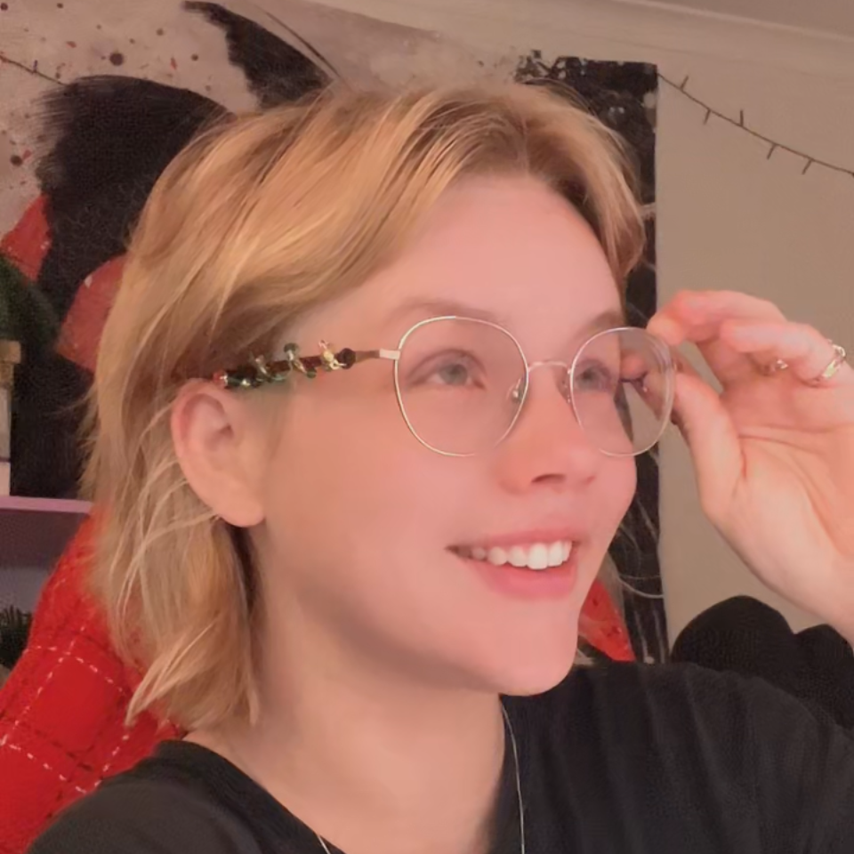 Green Ivy (Christmas Edition)